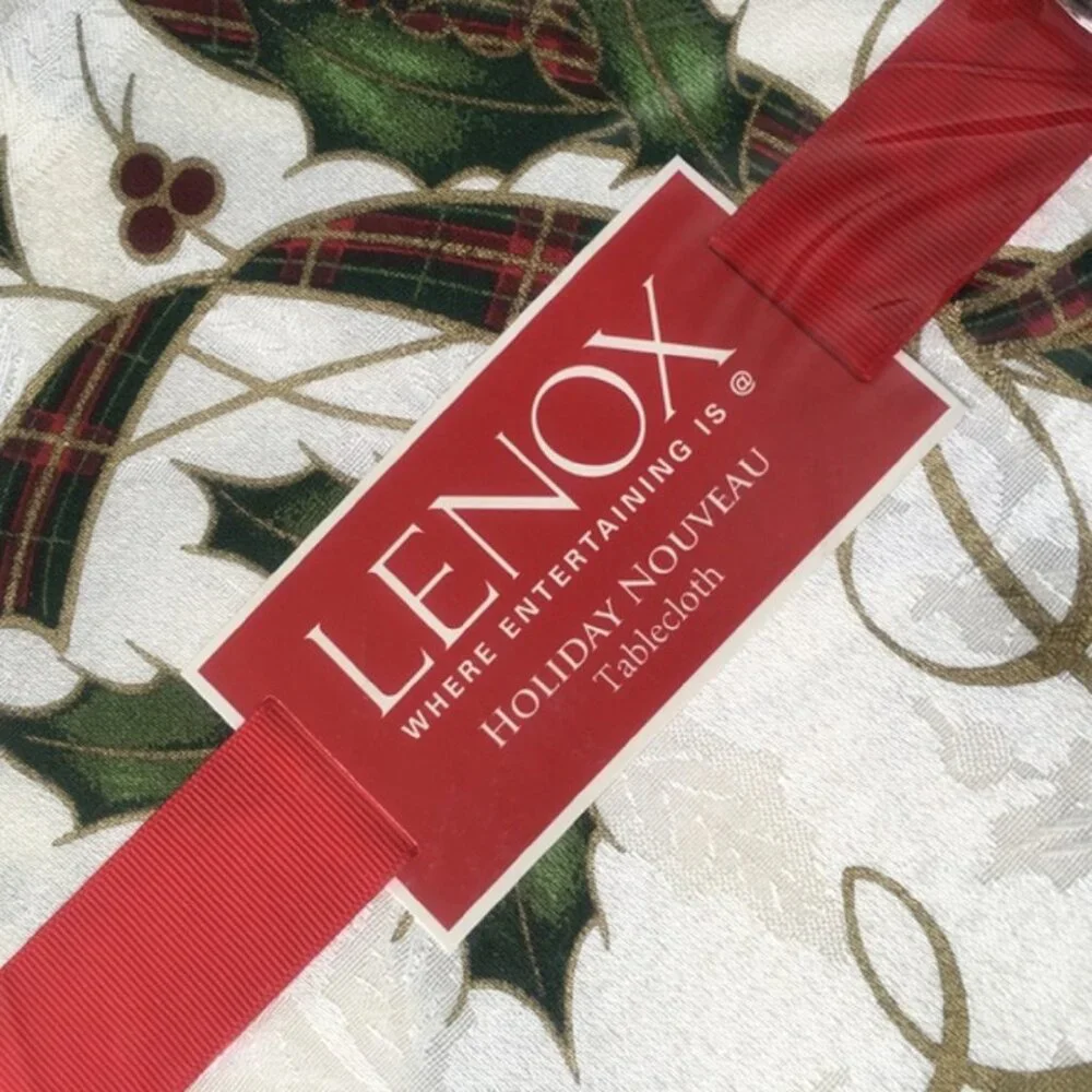old stock (brand new in pkg) Lenox 60x104